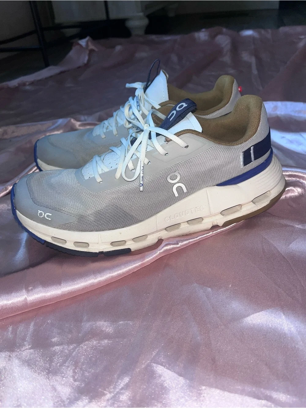 ON CLOUD WOMEN CLOUDNOVA FORM 2 RUNNING ATHLETIC SNEAKERS SILVER/HEATHER SIZE 8